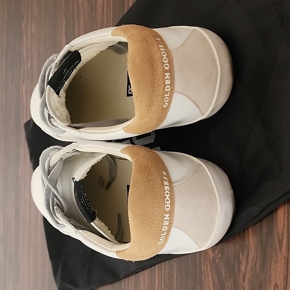 Distressed Dirty Scuffed White Leather Star Sneakers 42 10 Womens Gray Laces - Picture 12 of 17